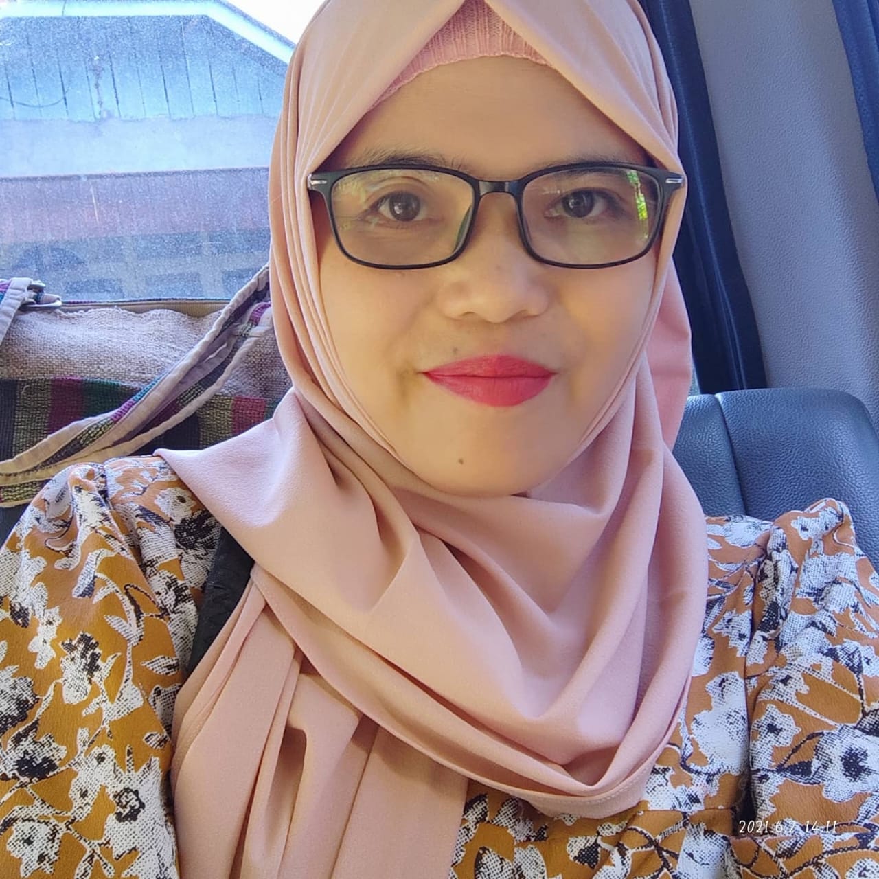 Irawaty Septiani, S.Pd., Gr